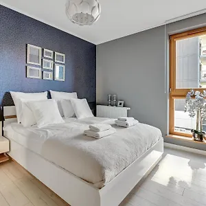 Apartment Aura Island Riverside By Downtown, Gdansk